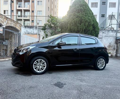 PEUGEOT 208 1.2 ACTIVE 12V FLEX 4P MANUAL PEUGEOT 208 1.2 ACTIVE 12V FLEX 4P MANUAL